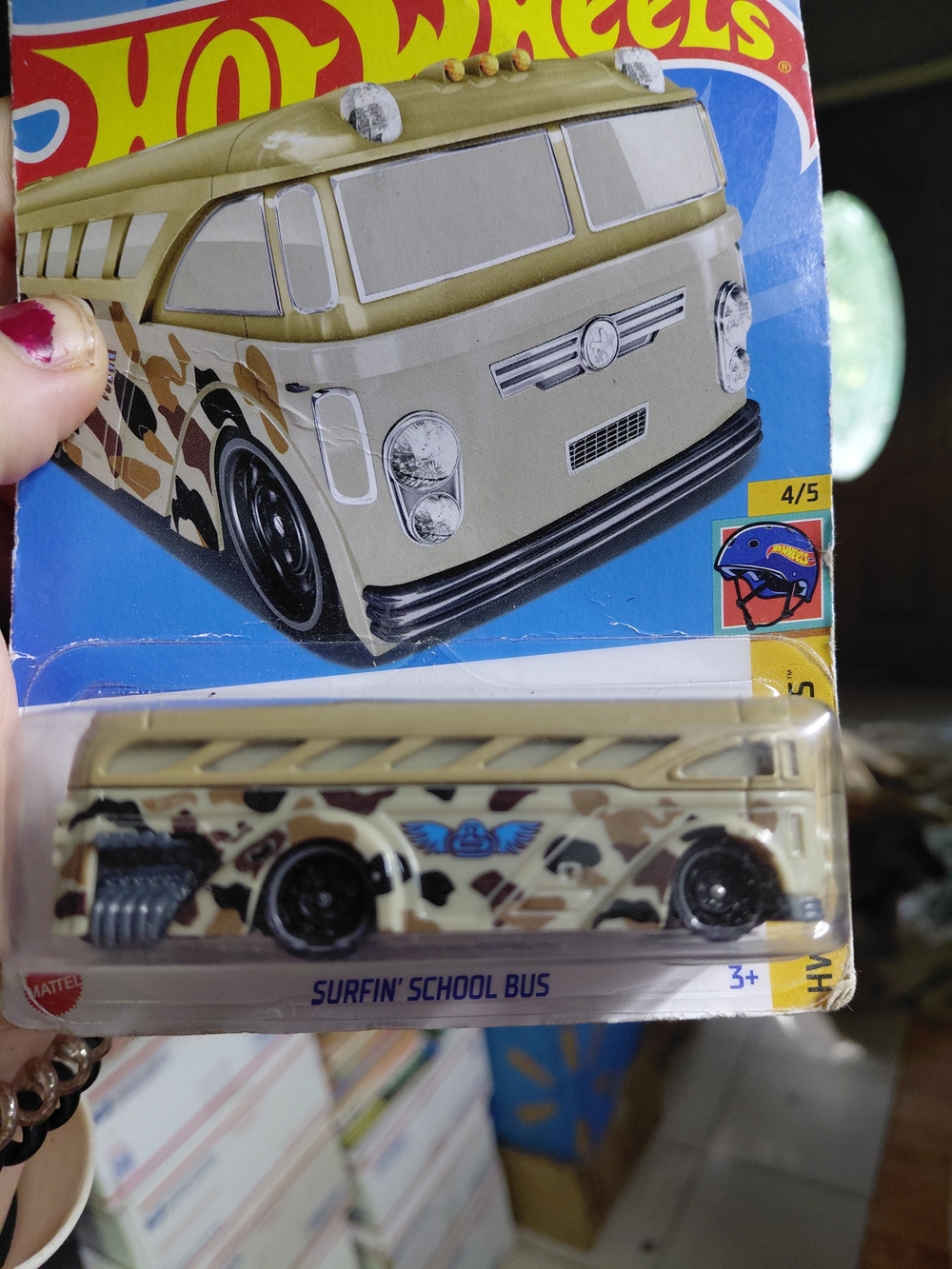 2024 Hot Wheels Surfin' School Bus from the HW Xtreme Sports series (4/5), colle